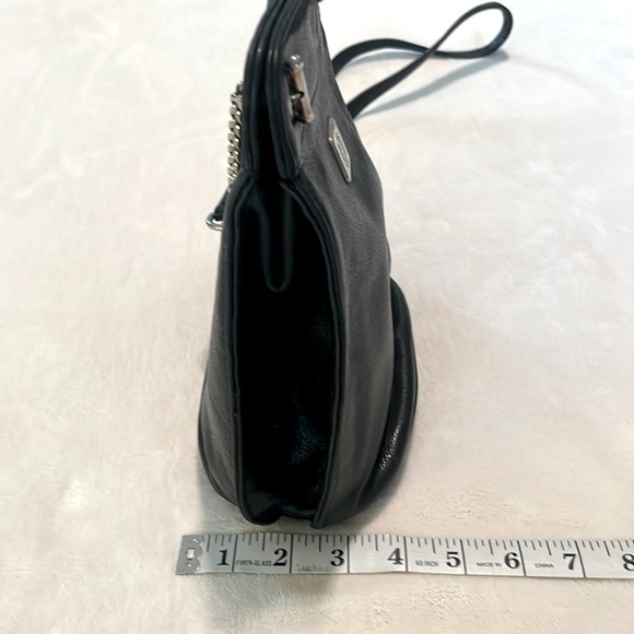 Vintage Liz Claiborne Genuine Leather Handbag - Picture 11 of 11